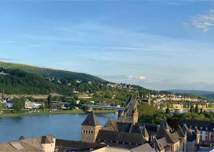 Schoene Penthouse Wohnung Direkt Am Deutschen Eck
