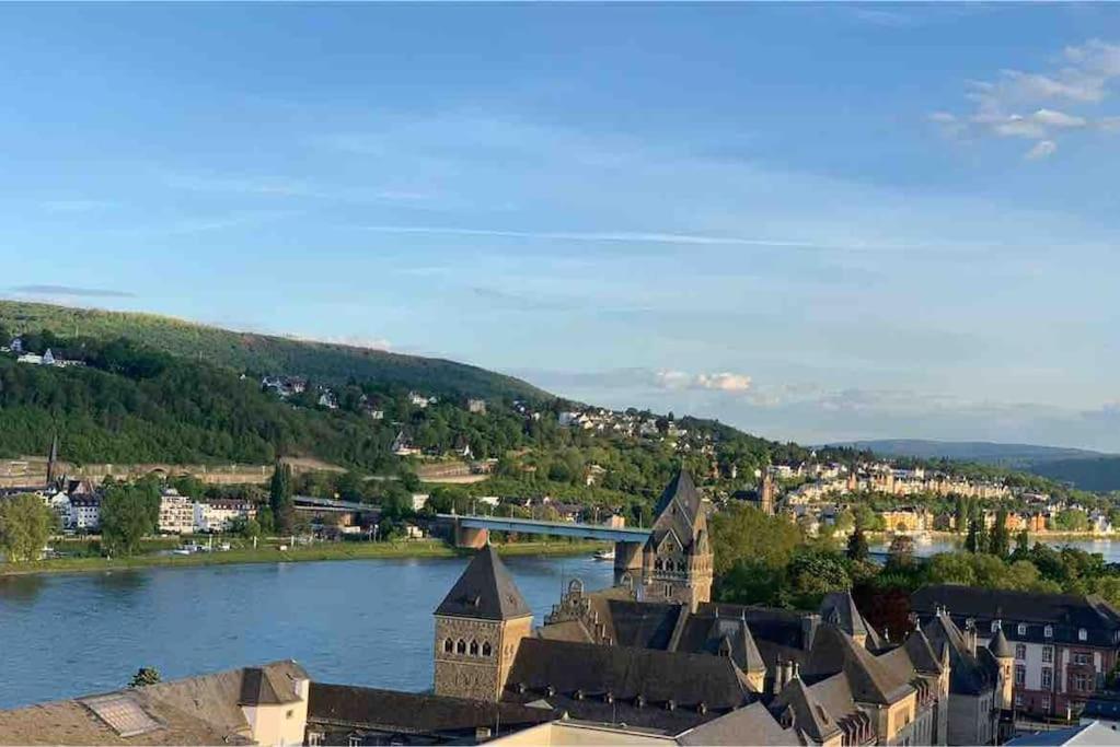 Schoene Penthouse Direkt Am Deutschen Eck Apartment